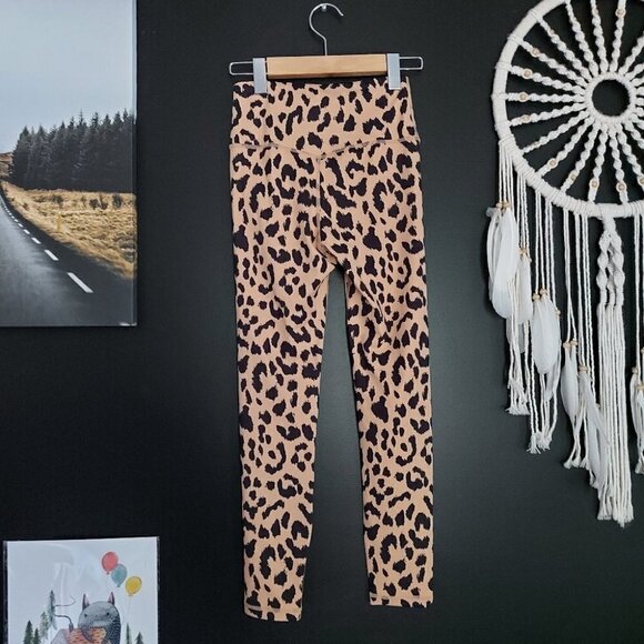 nwt ALLFENIX LEOPARD PRINT 7/8 LEGGINGS XS - Picture 4 of 5